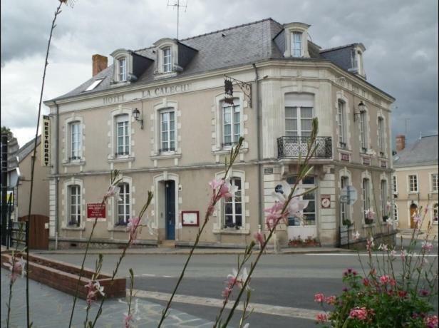 Le Relais De La Caleche Saint-Denis-dʼAnjou Exterior foto